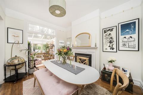15 Hartington Road, Twickenham, TW1 3EL