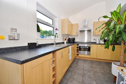 3 bedroom semi-detached house for sale, Sky Peals Road, Woodford Green, Essex. IG8 9NE