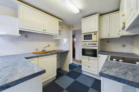 2 bedroom house for sale, Dove Way, Exeter