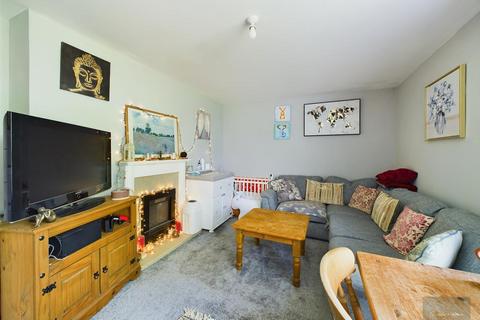 16 Brook Close, Exeter, EX1 3JL