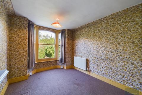 9 Mowbray Avenue, Exeter, EX4 4HB
