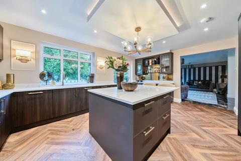 5 bedroom detached house for sale, Clarendon Way, Chislehurst