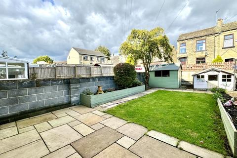 4 bedroom end of terrace house for sale, Cleckheaton Road, Oakenshaw, BD12