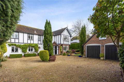 4 bedroom detached house for sale, London Road, Marlborough, SN8