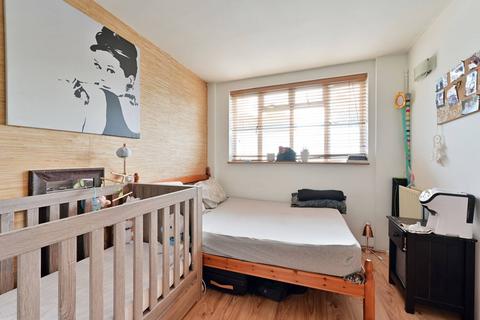 1 bedroom flat to rent, Upper Richmond Road, Putney, London, SW15