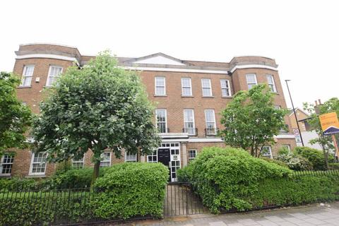 2 bedroom flat to rent, Clapham Road, Oval, London, SW9