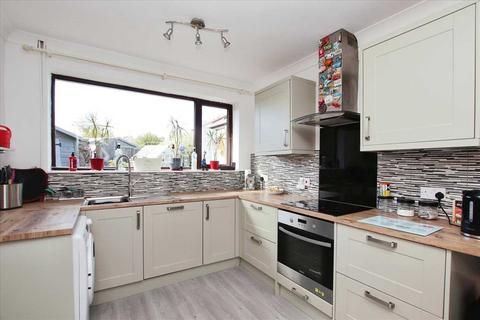 4 bedroom bungalow for sale, Lime Crescent, Waddington, Lincoln