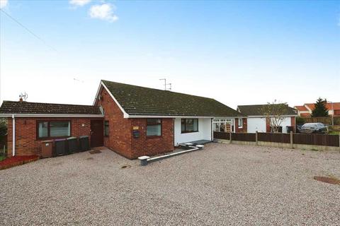 4 bedroom bungalow for sale, Lime Crescent, Waddington, Lincoln