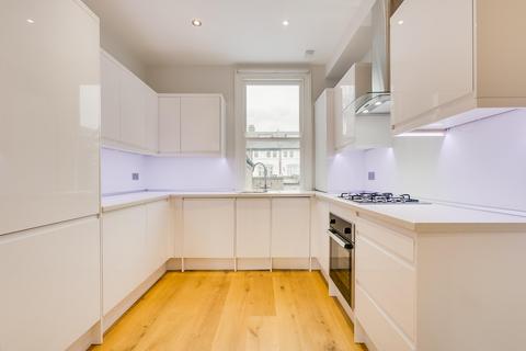 2 bedroom flat to rent, Elliott Road, Chiswick, London, UK