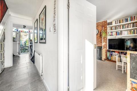 2 Bryden Close, London, SE26 5LL