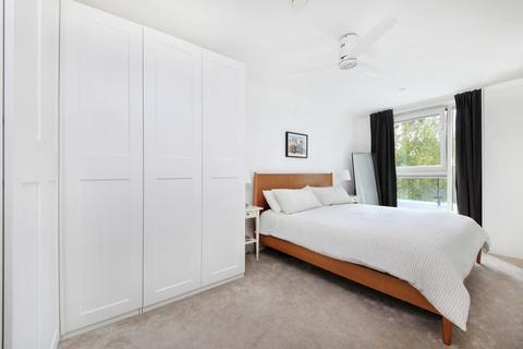 2 bedroom flat for sale, Flotilla House, Juniper Drive, Battersea, London