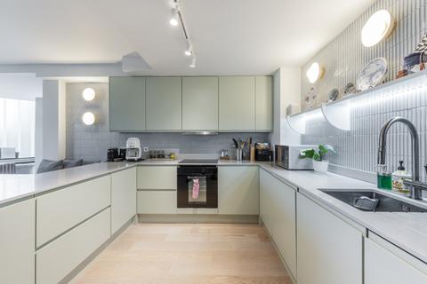 2 bedroom flat for sale, Graham Street, Angel, Islington, London