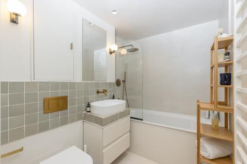 2 bedroom flat for sale, Graham Street, Angel, Islington, London