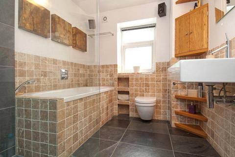 3 bedroom flat to rent, Fawley Road, West Hampstead, London