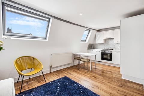 1 bedroom apartment for sale, Louvaine Road, SW11