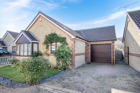 2 bedroom detached bungalow for sale, Galway Mews, Doncaster, South Yorkshire