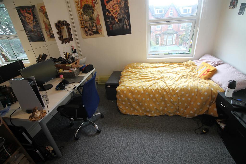 34 KR- Bedroom 4.JPG