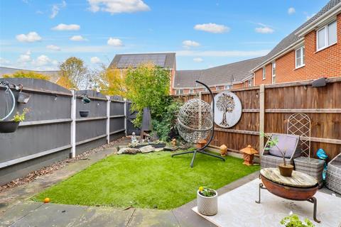 3 bedroom end of terrace house for sale, St. Simon Close, Norwich NR8