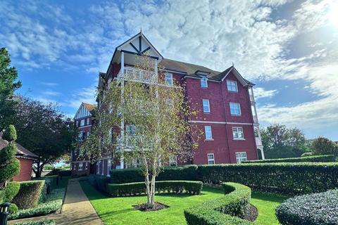 2 bedroom flat for sale, St Saviour House, 2 Darley Road, Eastbourne BN20