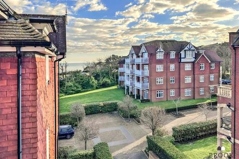 2 bedroom flat for sale, St Saviour House, 2 Darley Road, Eastbourne BN20