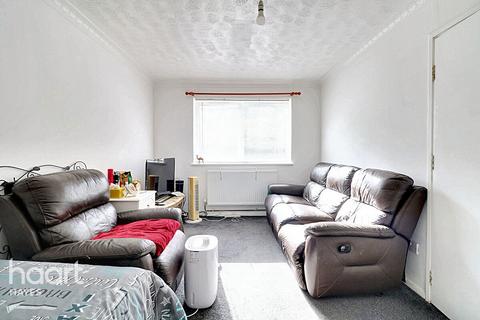 1 bedroom flat for sale, Evergreen Way, Hayes