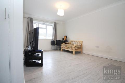 2 bedroom flat for sale, Nicholls Field