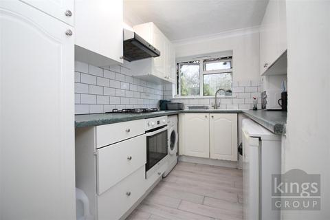 2 bedroom flat for sale, Nicholls Field