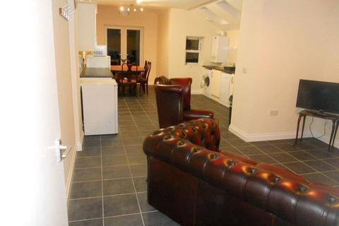 5 bedroom terraced house to rent, 22 Claypath, Durham City