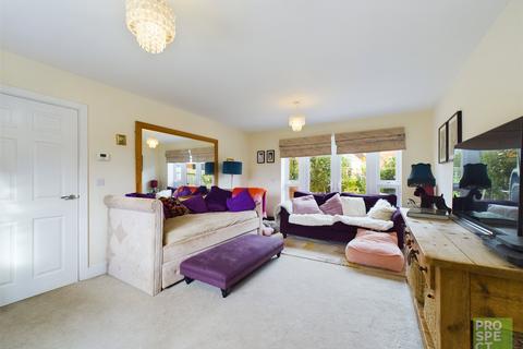 4 bedroom detached house for sale, Priors Gardens, Spencers Wood, Reading, Berkshire, RG7