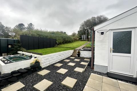 3 bedroom detached bungalow for sale, Heol Bryngwili, Cross Hands, Llanelli