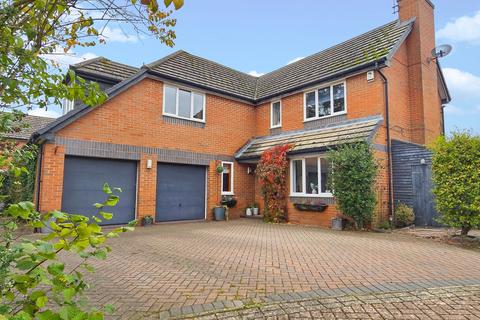 4 bedroom detached house for sale, Albert Place, Ampthill, Bedfordshire, MK45