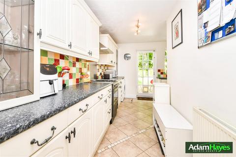 2 bedroom terraced house for sale, Finchley Park, London N12