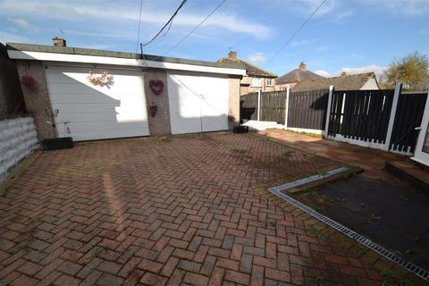 3 bedroom semi-detached house for sale, Highgate Road, Queensbury, Bradford