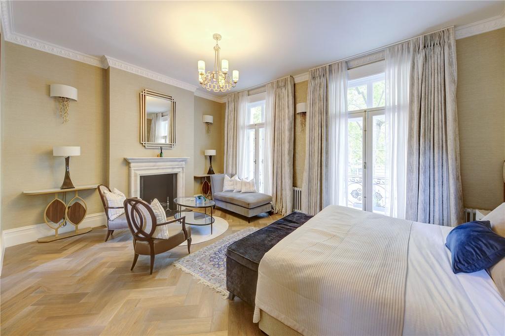 Principal Bedroom
