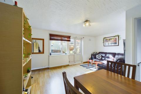 15 Oxford Road, London, E15 1DD