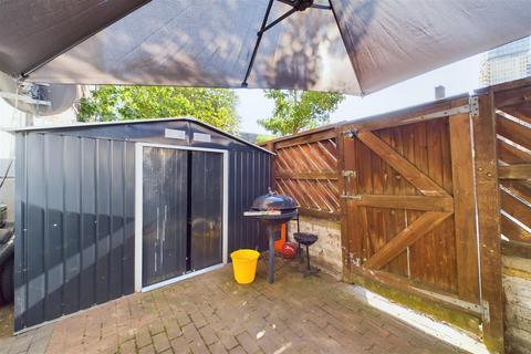 15 Oxford Road, London, E15 1DD