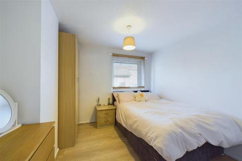 15 Oxford Road, London, E15 1DD