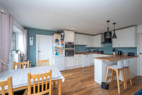 10 Clinton Avenue, Hampton Magna, Warwick, CV35 8TX