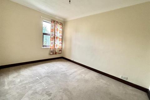 2 bedroom flat to rent, Harcourt Gardens, Nuneaton, CV11 5UR