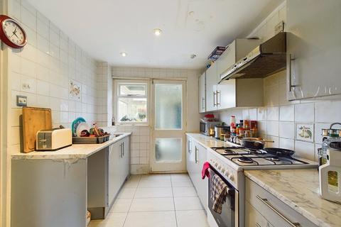 35 Golden Close, Tuffley, Gloucester, GL4 0QZ