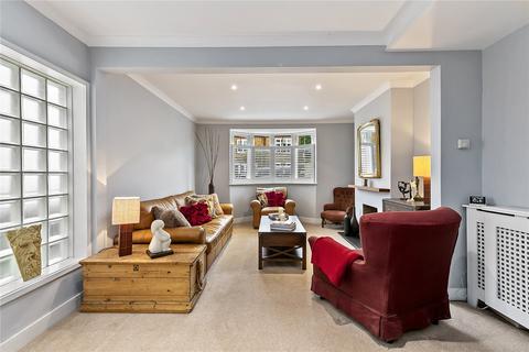 35 Avern Road, West Molesey, KT8 2JB