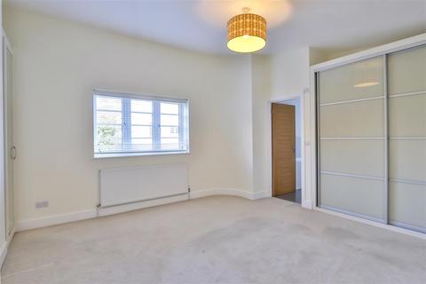 4 bedroom house for sale, Marina Drive, Poole