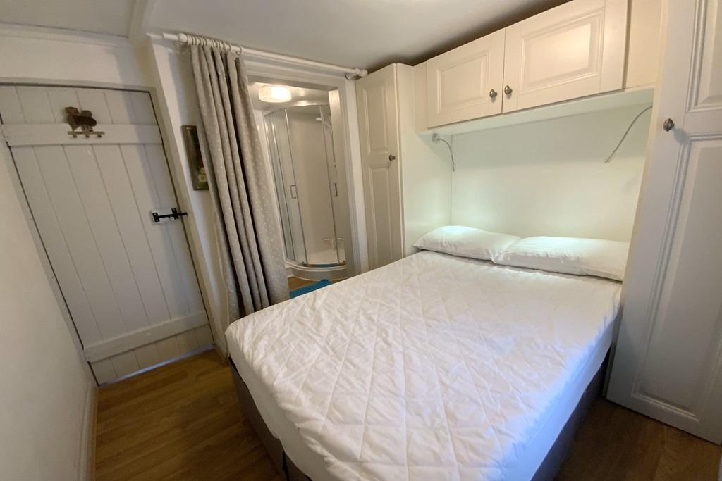 Bedroom2