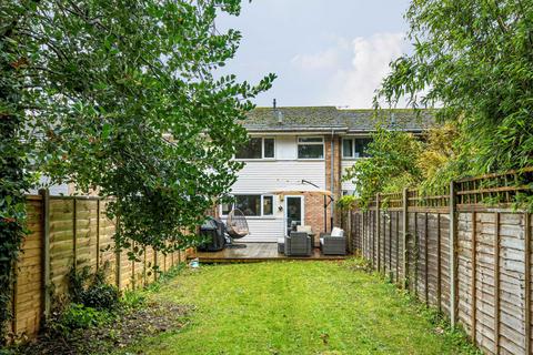 17 Fiona Close, Winchester, SO23 0HB