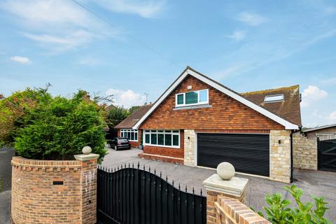 5 bedroom detached house for sale, Cooden Sea Road, Bexhill-on-Sea, TN39