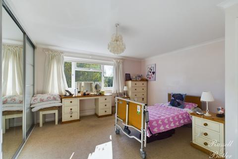 4 bedroom detached bungalow for sale, Beni-Mora, West Street, Buckingham