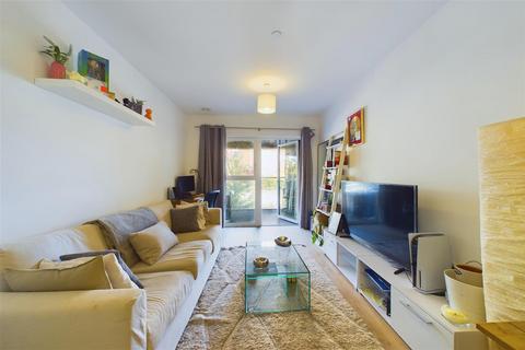 1 bedroom flat for sale, Paynter House, Upton Gardens, Shipbuilding Way, London, E13