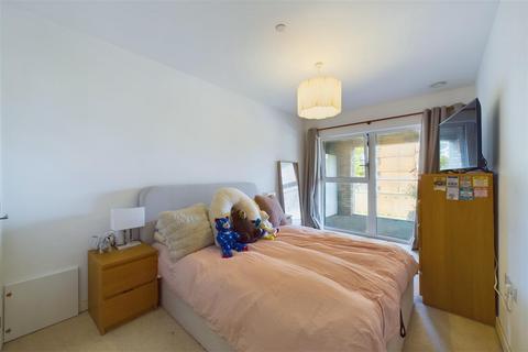 1 bedroom flat for sale, Paynter House, Upton Gardens, Shipbuilding Way, London, E13