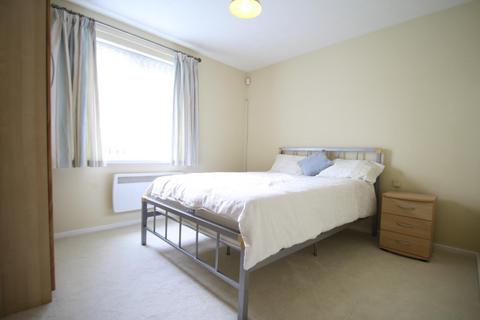 2 bedroom flat to rent, Lady Park Court, Shadwell, Leeds, LS17