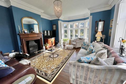 undefined, Hague Road, Broadbottom